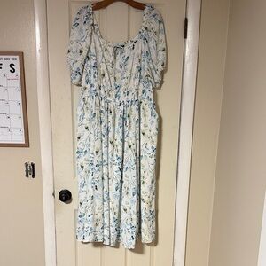 Elegant Blue and White Floral Midi Dress